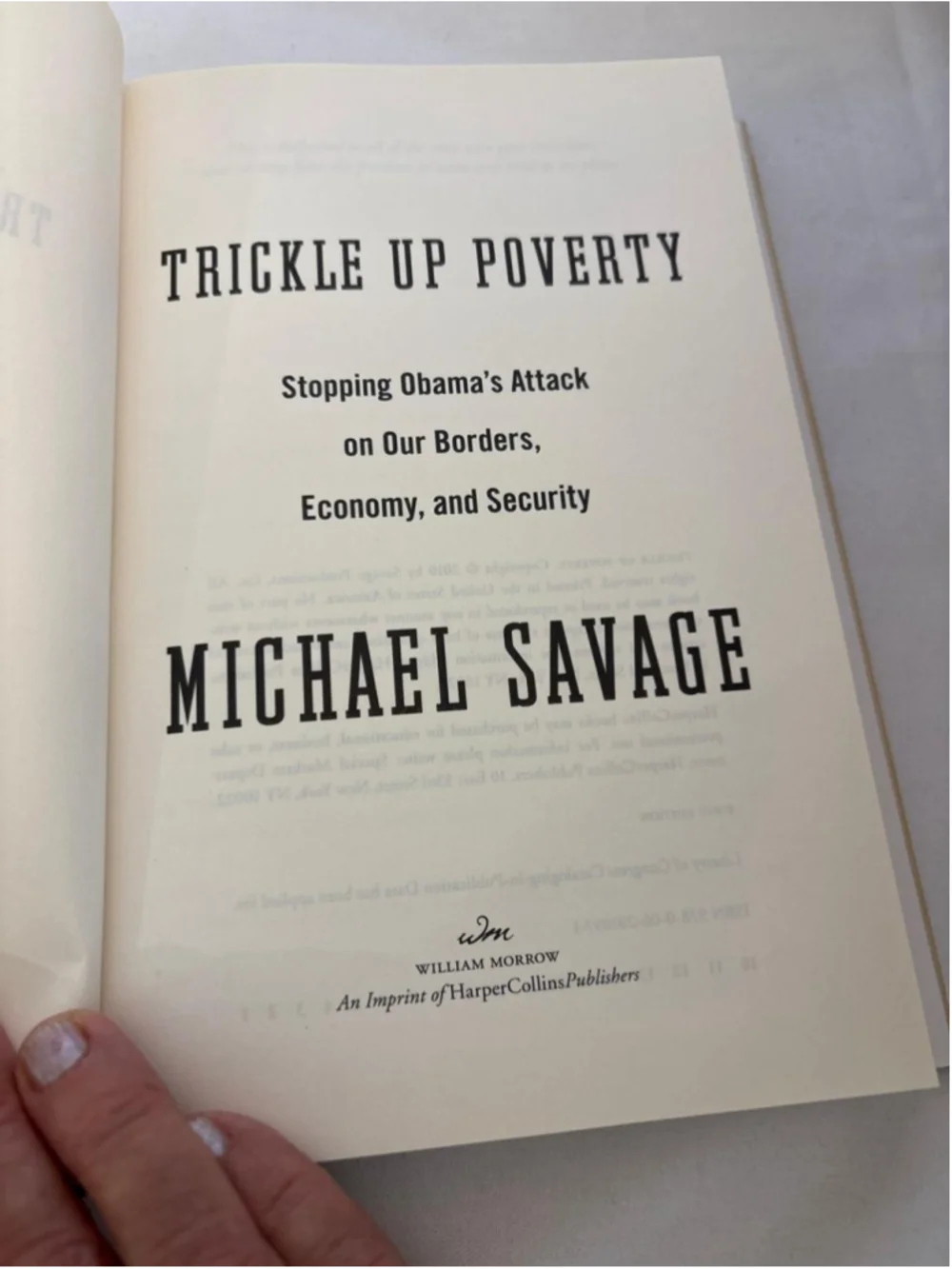 William Morrow Trickle Up Poverty Book One Size Red White #E32